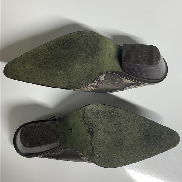 Donald J. Pliner Jildor Western Couture Collection Mule Clog Size  7.5M - Picture 4 of 8